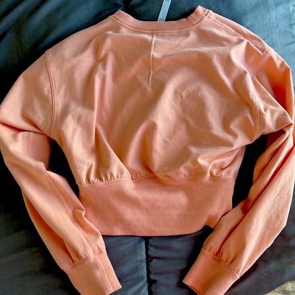 Lululemon cropped sweater - Picture 3 of 3
